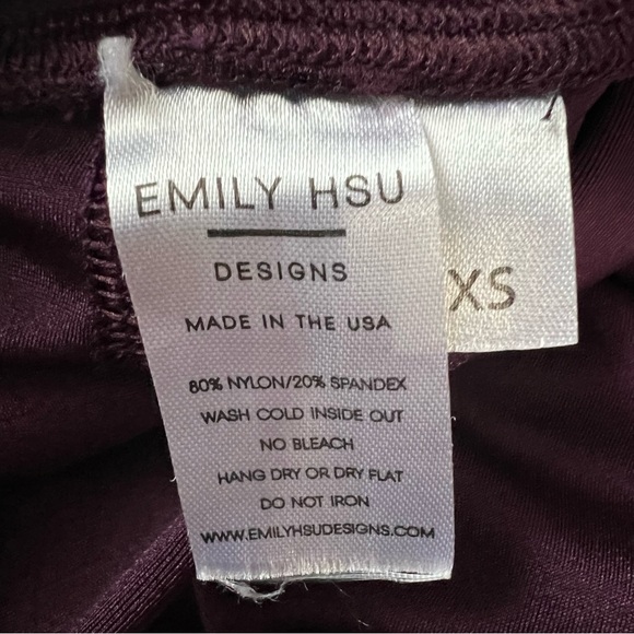 Emily Hsu Ultra luxe Bike Short CABERNET size XSmall - Picture 7 of 11